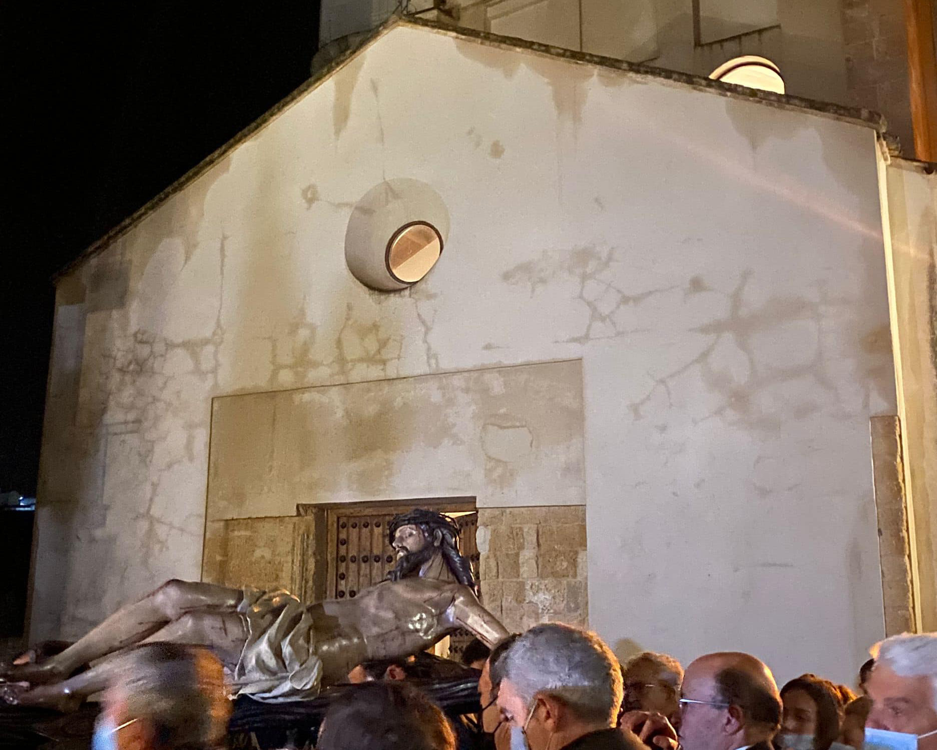 Traslado del Cristo de la Vera+Cruz con motivo de la bendición de la Casa Hermandad