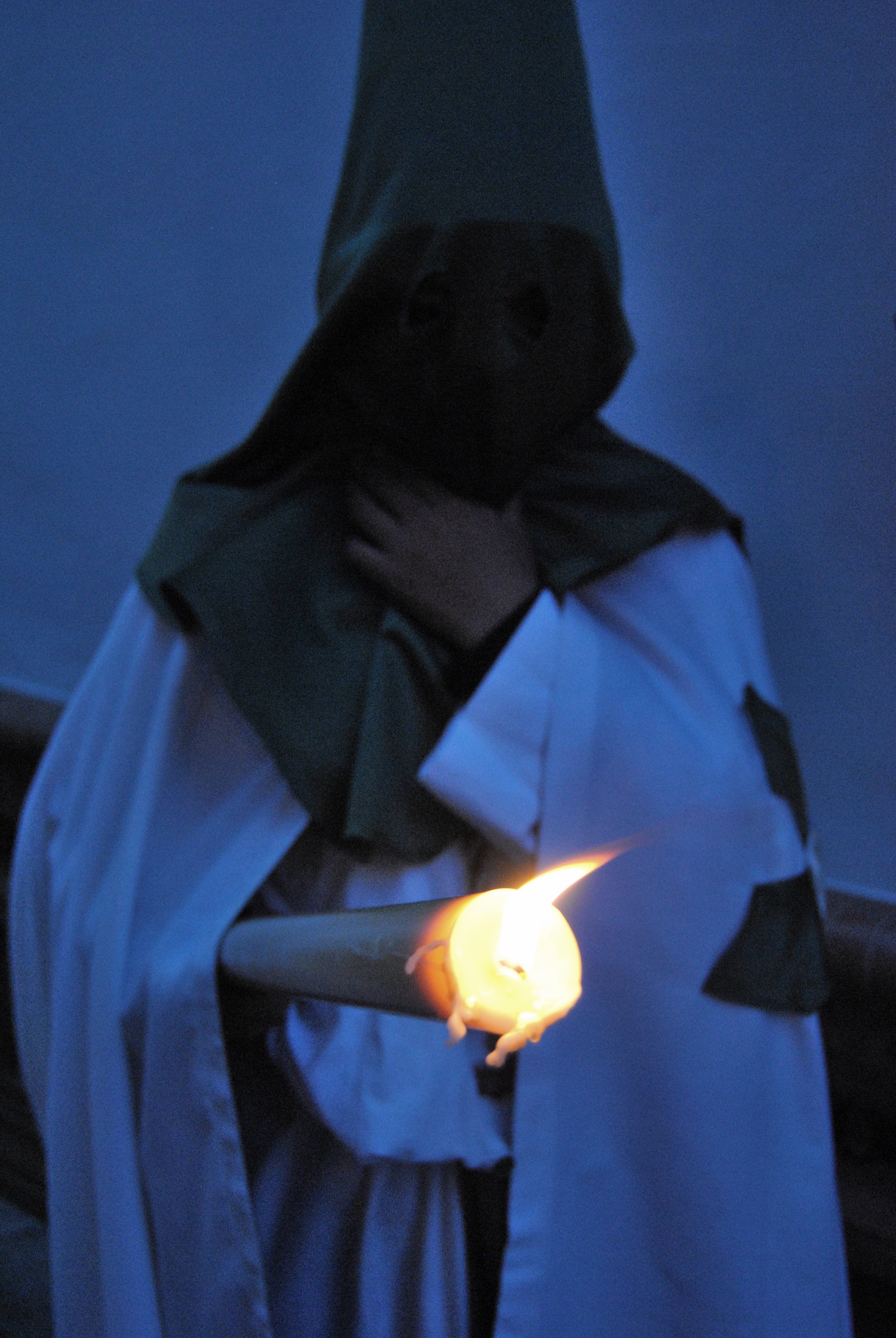 Angel Medina Jueves Santo 2010 Penitente