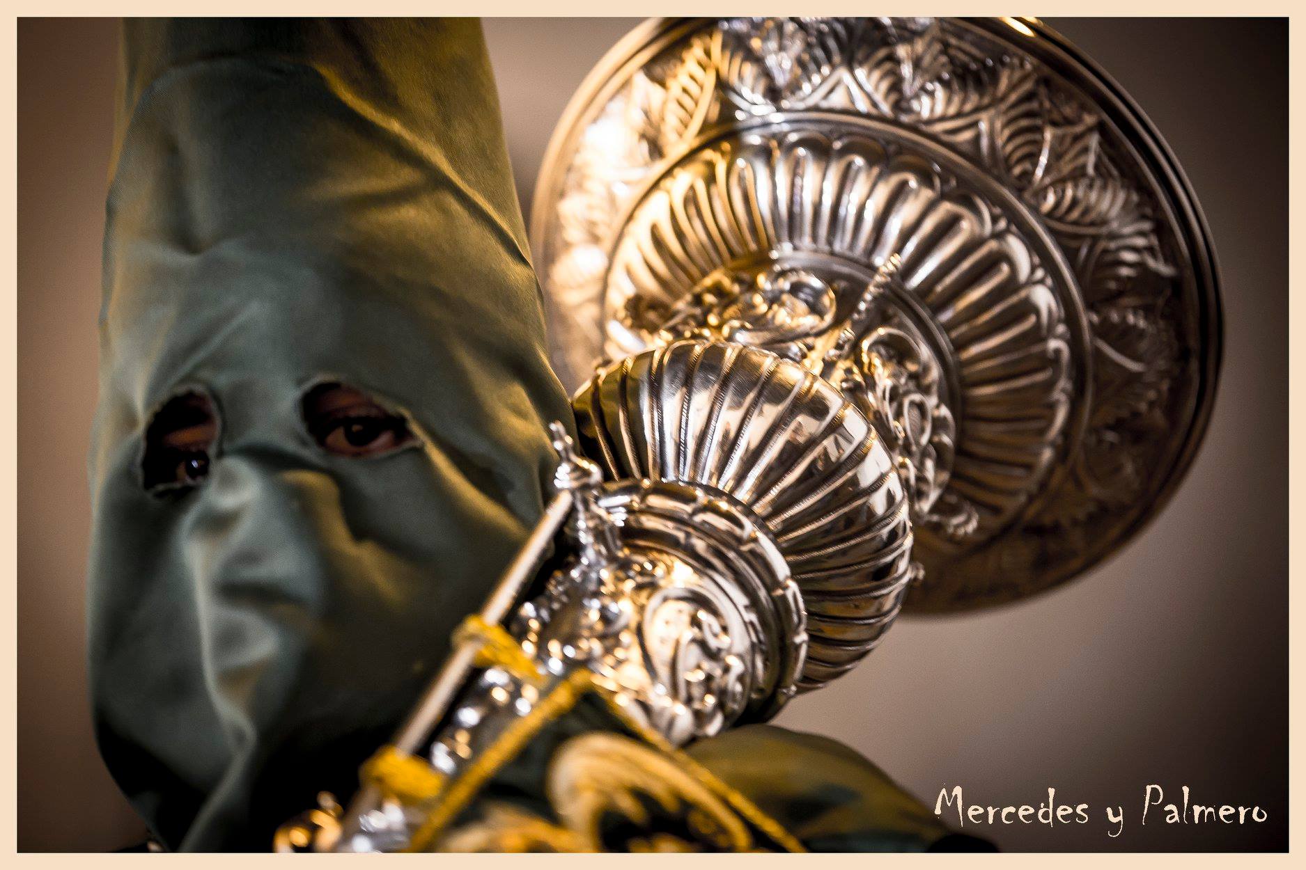 Mercedes Cebada 2018 Jueves Santo Amarrao Trompeta Detalles