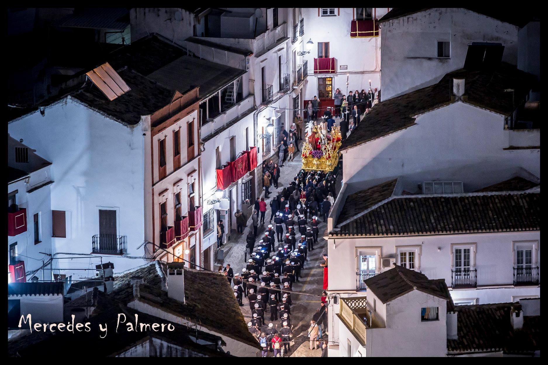 Mercedes Cebada 2018 Jueves Santo Amarrao en el pecho de la Plaza