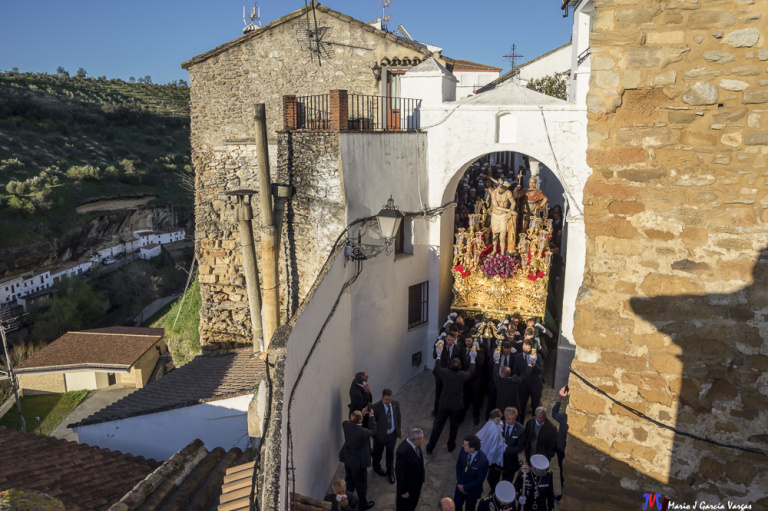 Mario García Vargas 2018 Jueves Santo Amarrao en el arco de la Villa