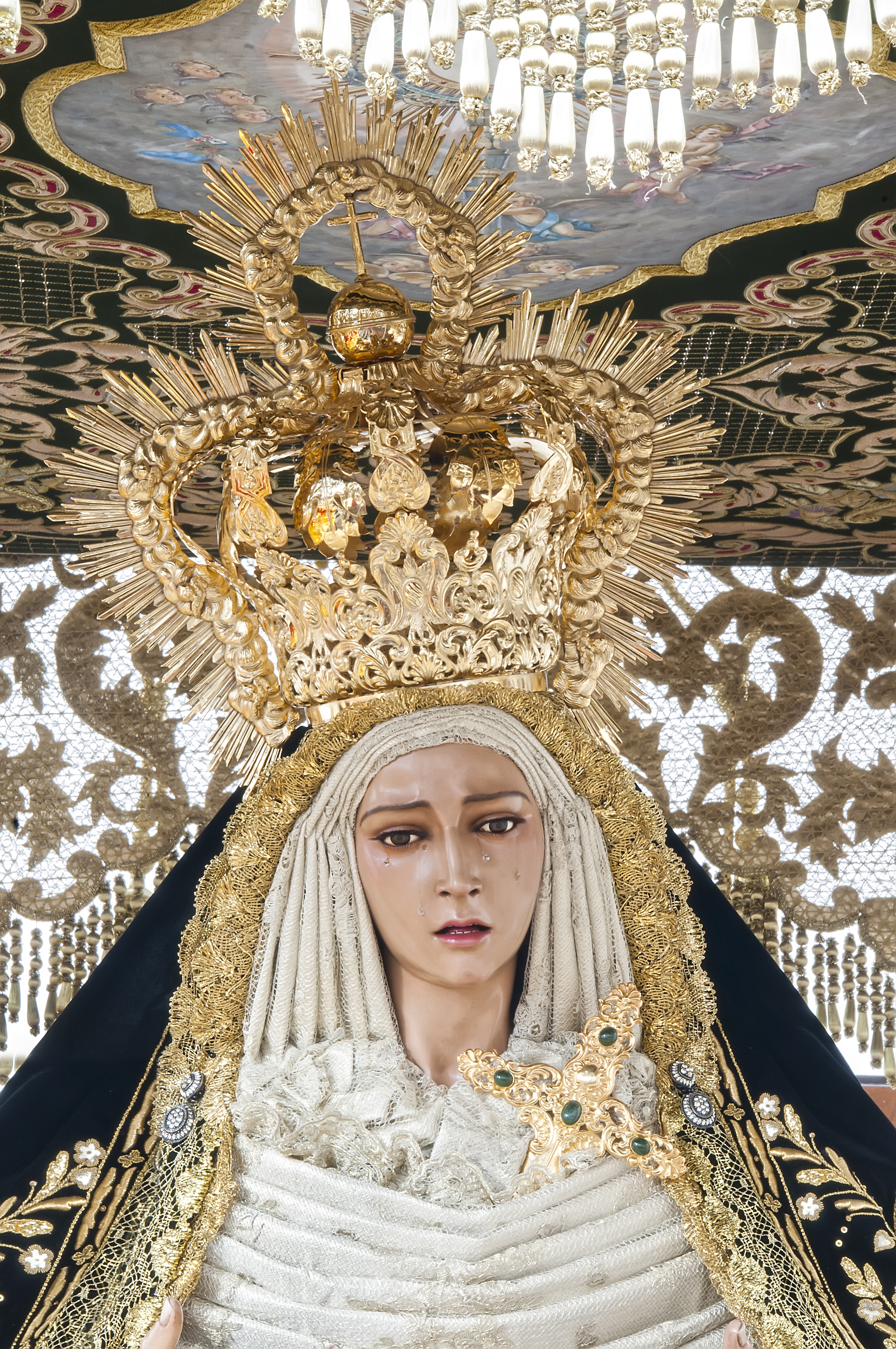 Ragara. 2017. Virgen de los Dolores en la iglesia.