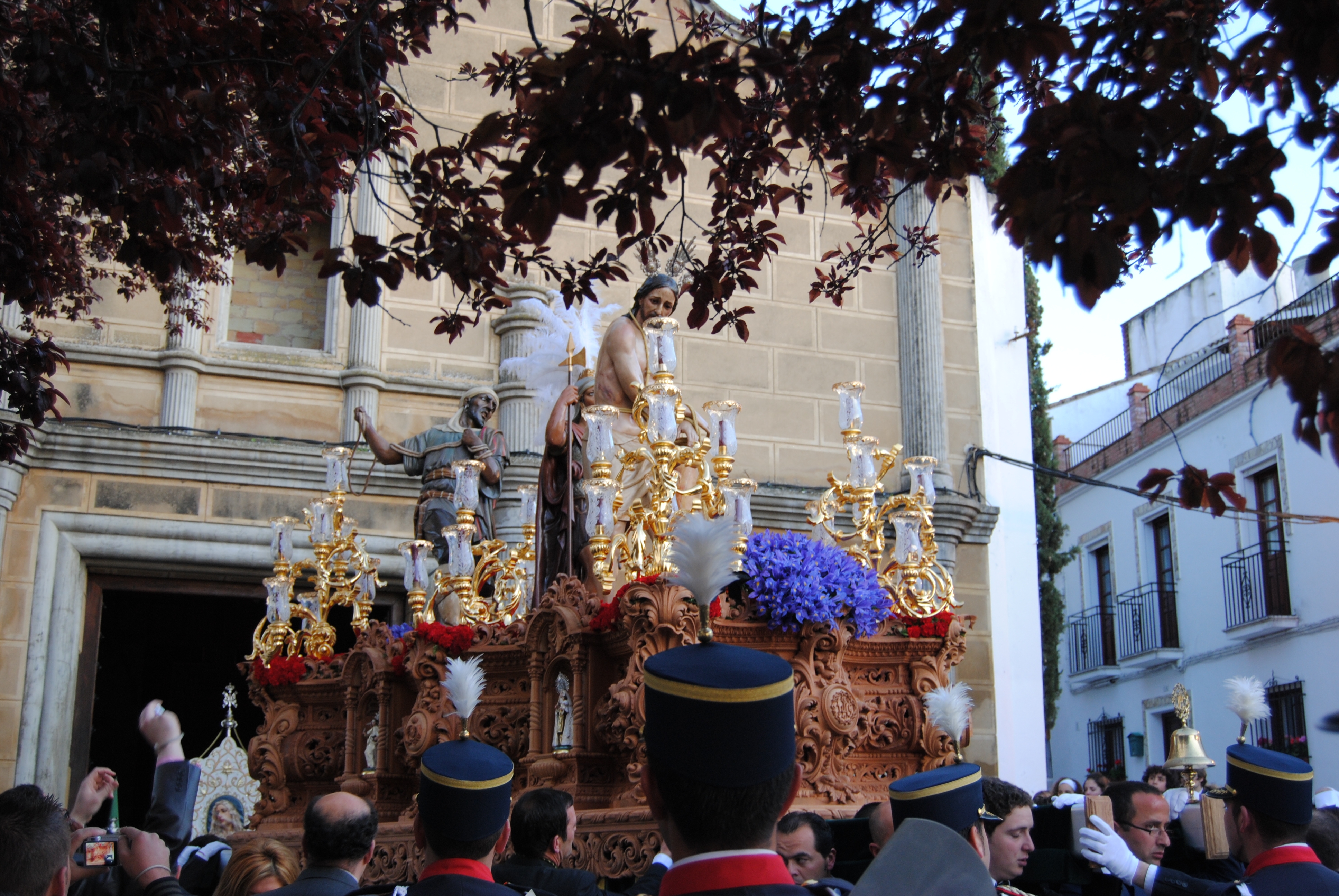Angel Medina Jueves Santo 2010-2012 Amarrao en la iglesia