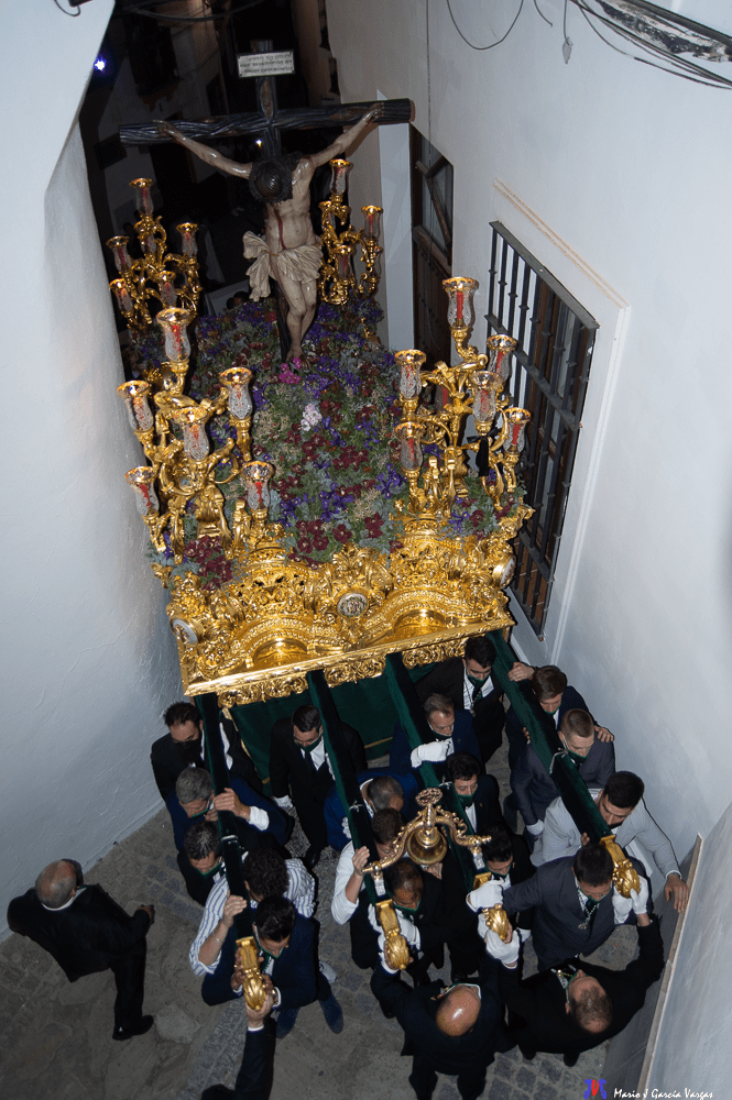 Semana Santa 2022 Mario García Vargas Viernes Santo Cristo Vera+Cruz alzado de regreso en el cantillo del Ayuntamiento