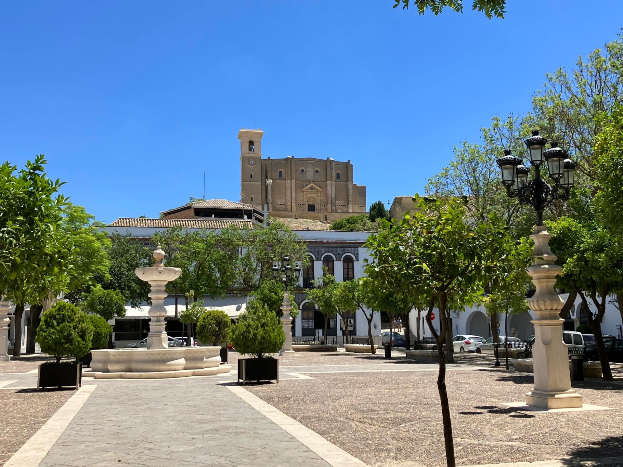 Los Blancos, en la Confraternidad de Hermandades de la Vera+Cruz en Osuna. 25 de junio de 2022