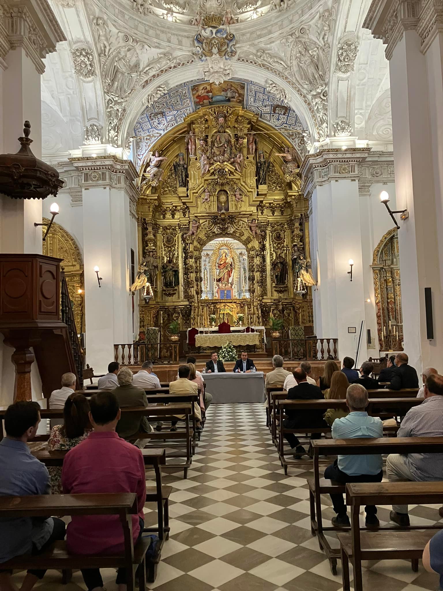 Los Blancos, en la Confraternidad de Hermandades de la Vera+Cruz en Osuna. 25 de junio de 2022