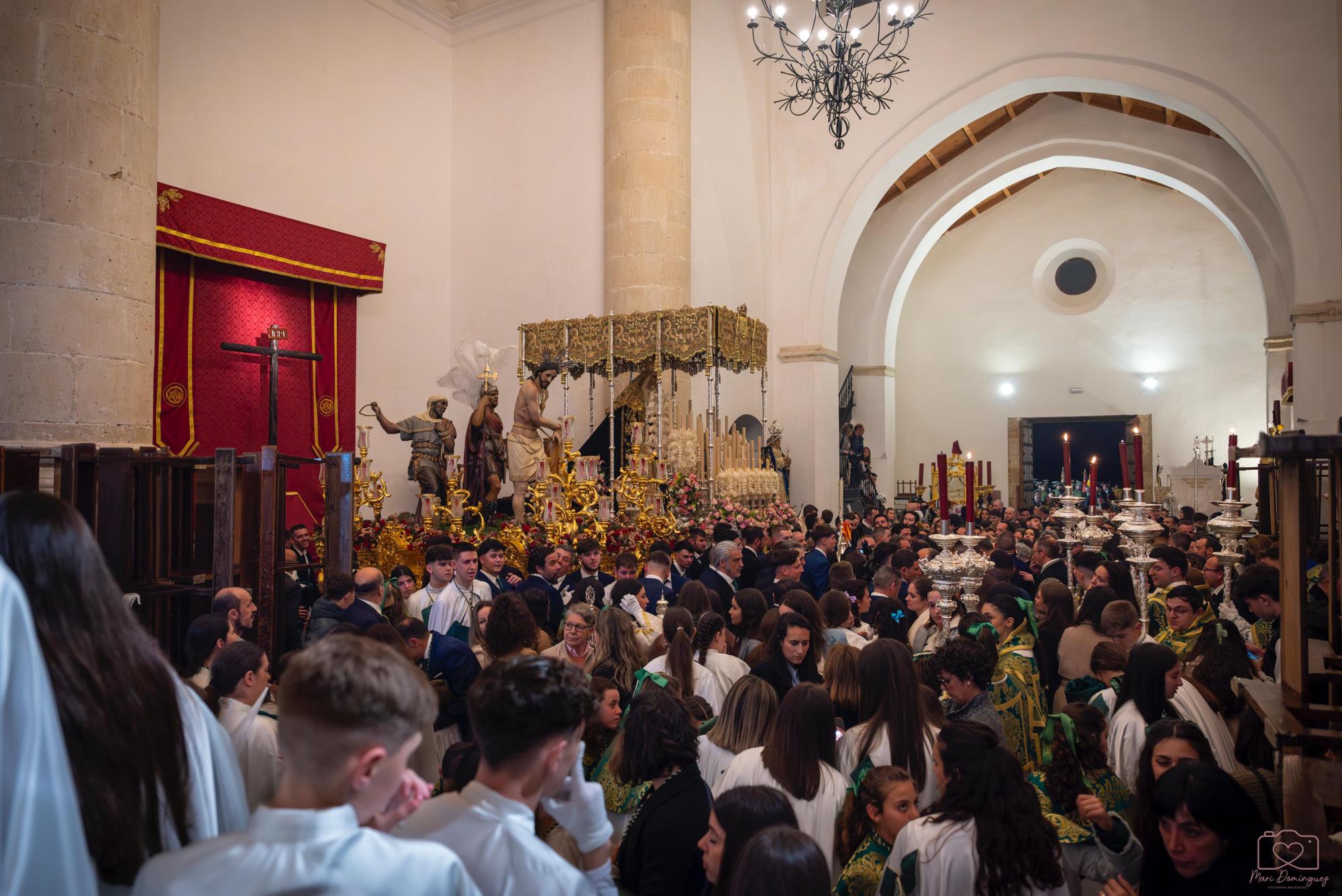 El Jueves Santo de 2024 recogido en la Iglesia de la Villa. Foto: MARI DOMÍNGUEZ